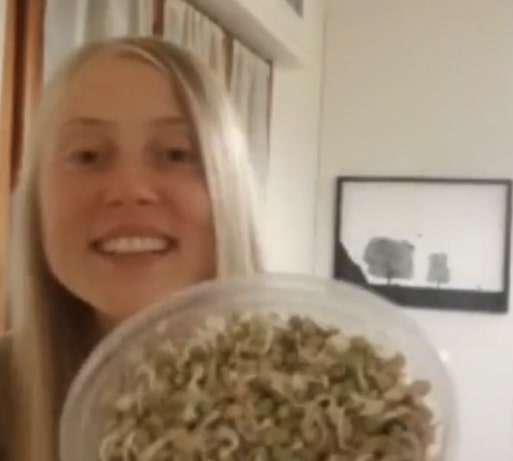 Victoria Sprout Mix min