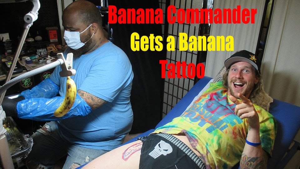 Getting armpit tattoos of the two stinkiest fruits in the world! 2 banana commander getas a banana tattoo